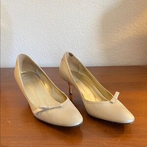 Elegant Cream St. John Women's Pumps